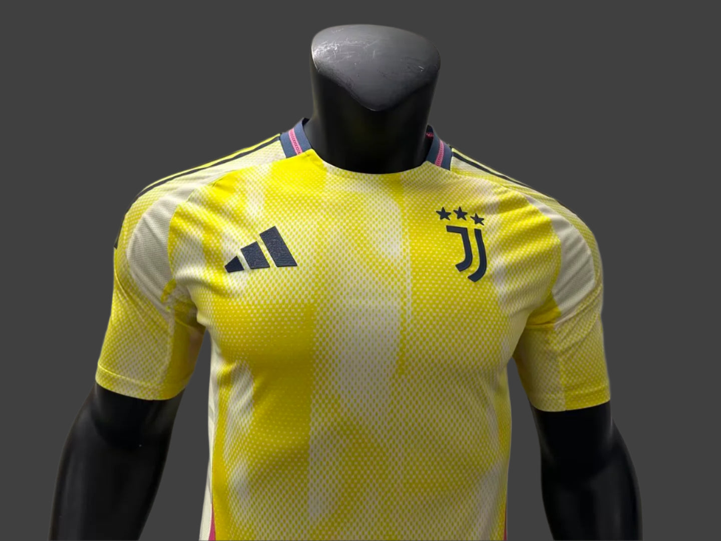 Juventus away player version T-shirt 24/25