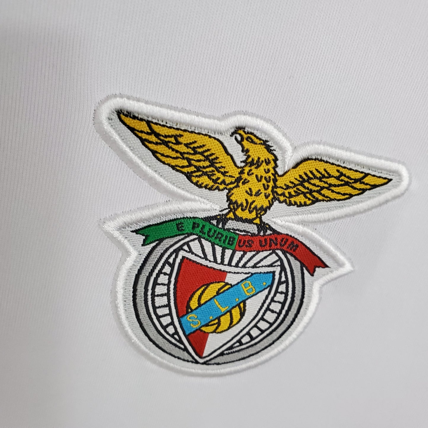 Retro Benfica 04/05 away T-shirt