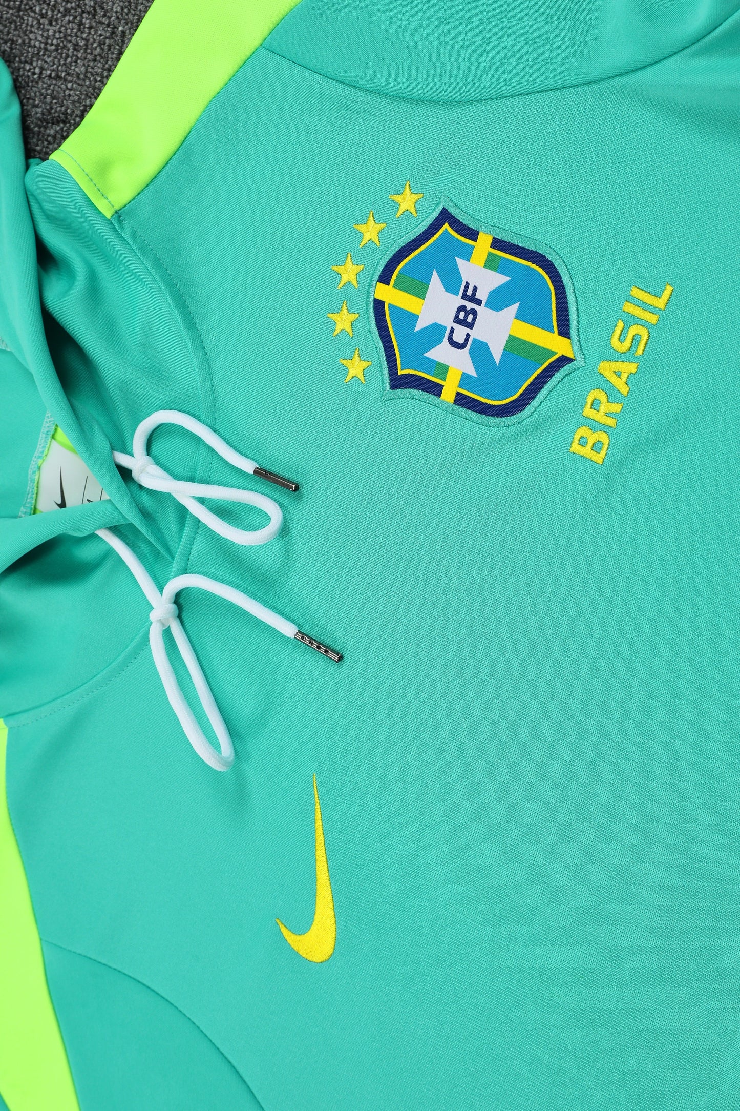 Brazil hoodie training uniform  25 / 26