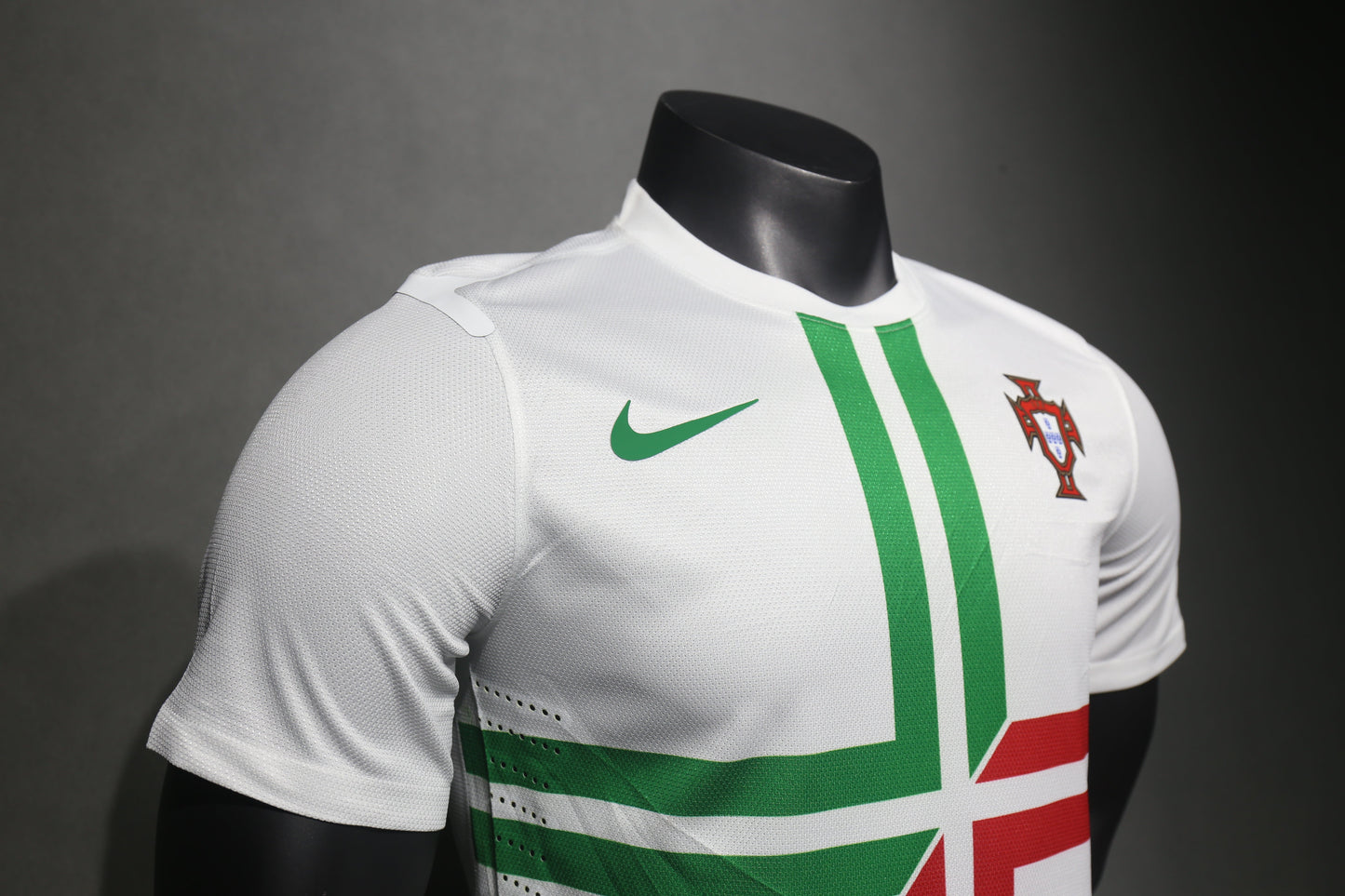 Retro 2012 European Championship Portugal T- SHIRT